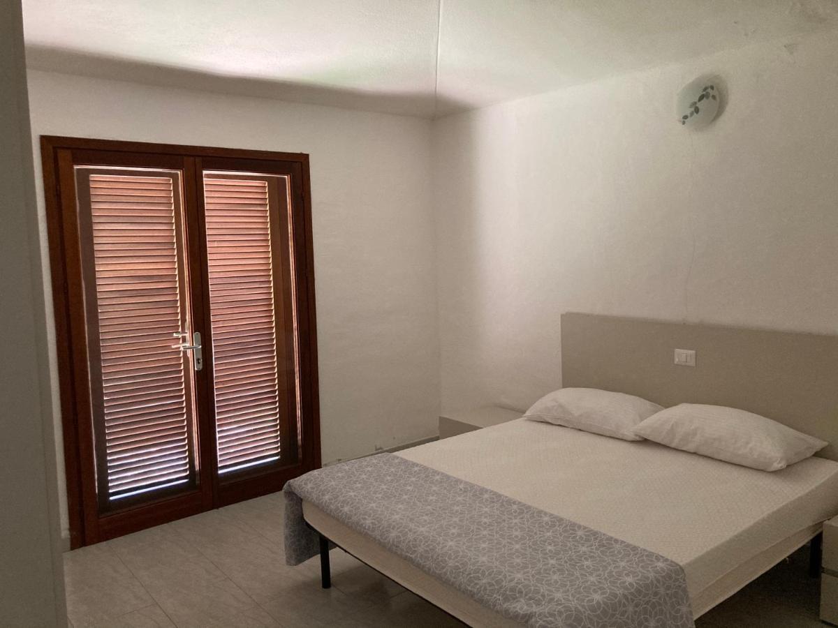 Villa Residenze Gambaru San Teodoro  Exterior foto